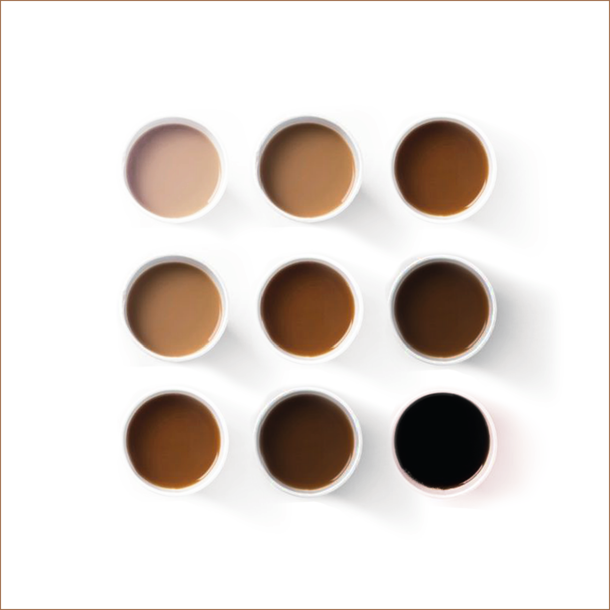inspiration zum logoicon, kaffeetassen von oben mit unterschiedlichen kaffeefarbenem inhalt als Grid angeordnet